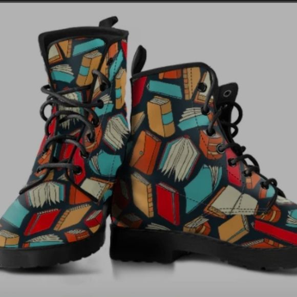 MAWEEPET Boots, Books,Black,Doc Style Size 8.5 Men 11 F EUC School Teacher Learn - Picture 2 of 12